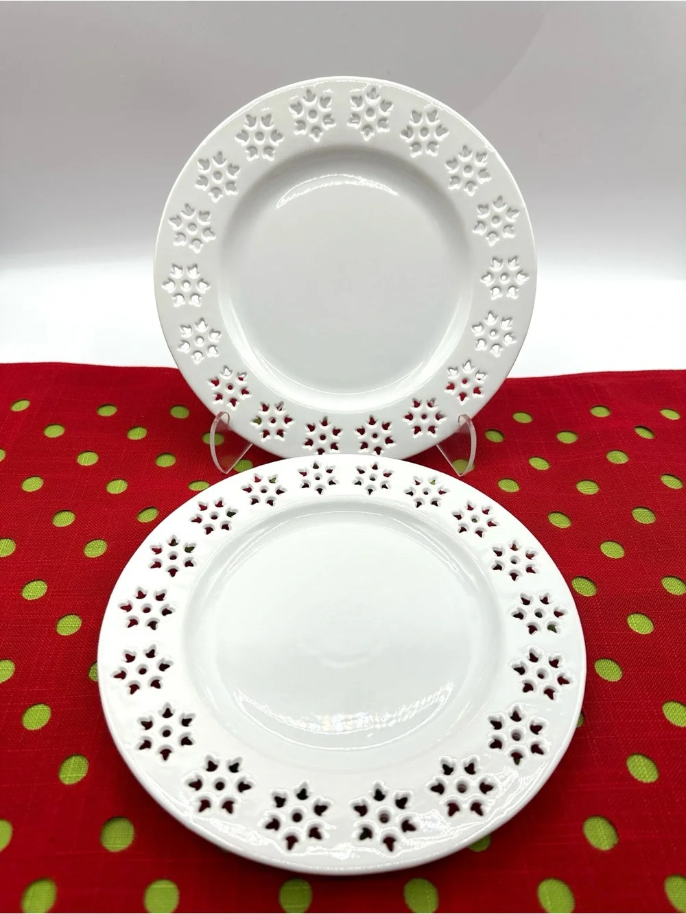 2 Crate&Barrel Snowflake Lace, Reticulated Dessert Plates. 7.75”